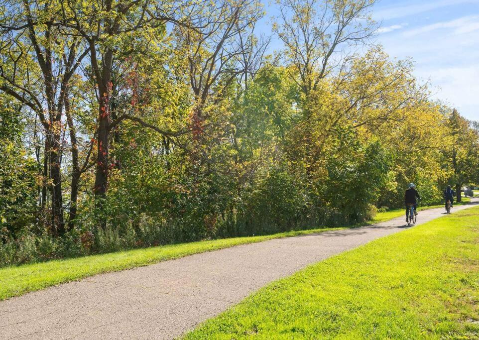 Waterfront Niagara-On-The-Lake Farmhouse On A Vineyard Villa Esterno foto